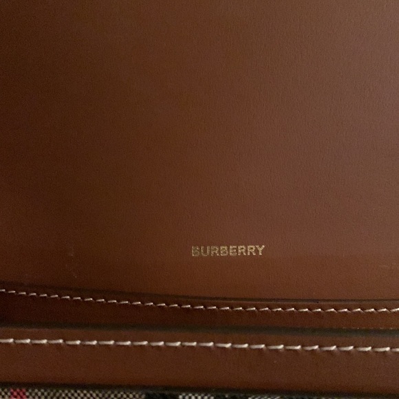 Burberry clutch wallet - Picture 4 of 6